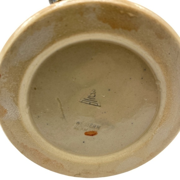 VINTAGE WESTERN Germany DRM 63 Beer Stein Mug with Lid 12 oz - Picture 9 of 10